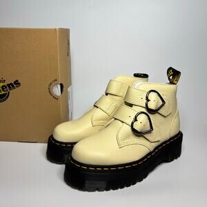 Dr. Martens Devon Heart Leather Platform Boots in Toile Cream Milled Nappa